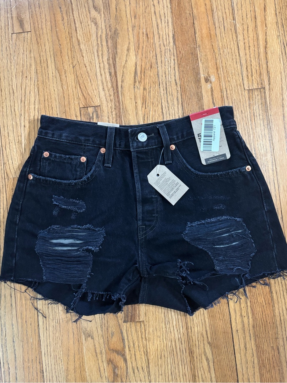 Women’s Levi 501 Black Distressed High-Rise Women’s Denim Shorts Size 27